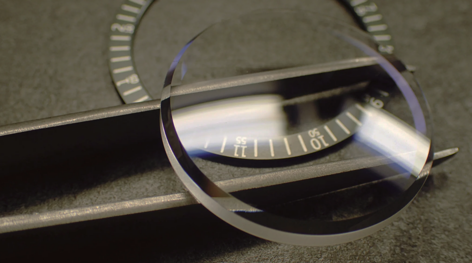 No todo lo que brilla es zafiro. Cristales en relojería: lo que nadie te cuenta