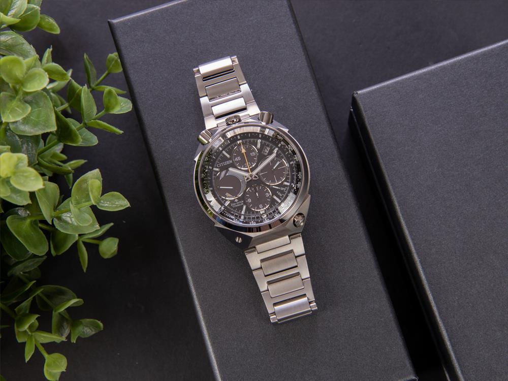 Reloj de Cuarzo Citizen Bullhead Titanium Edición Especial, Negro, AV0080-88E