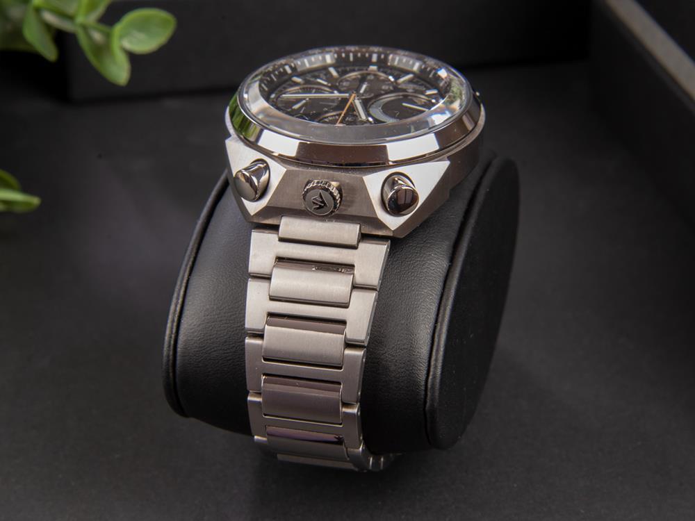 Reloj de Cuarzo Citizen Bullhead Titanium Edición Especial, Negro, AV0080-88E