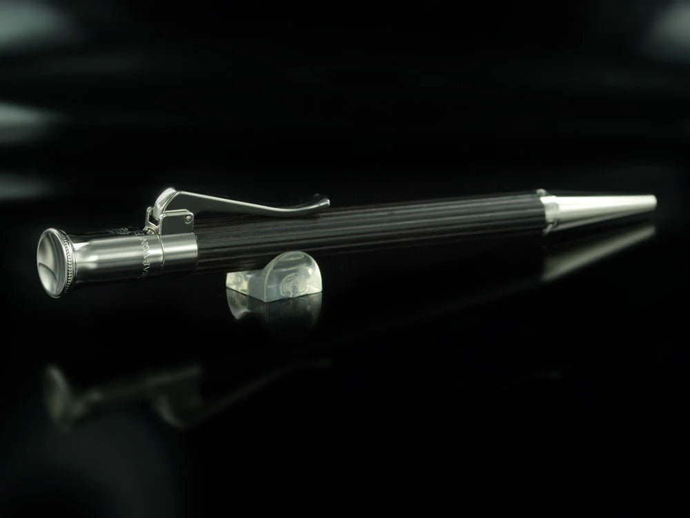 Bolígrafo Graf von Faber-Castell Classic, Madera de grenadille, Adornos Platino