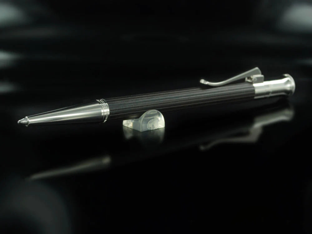 Bolígrafo Graf von Faber-Castell Classic, Madera de grenadille, Adornos Platino