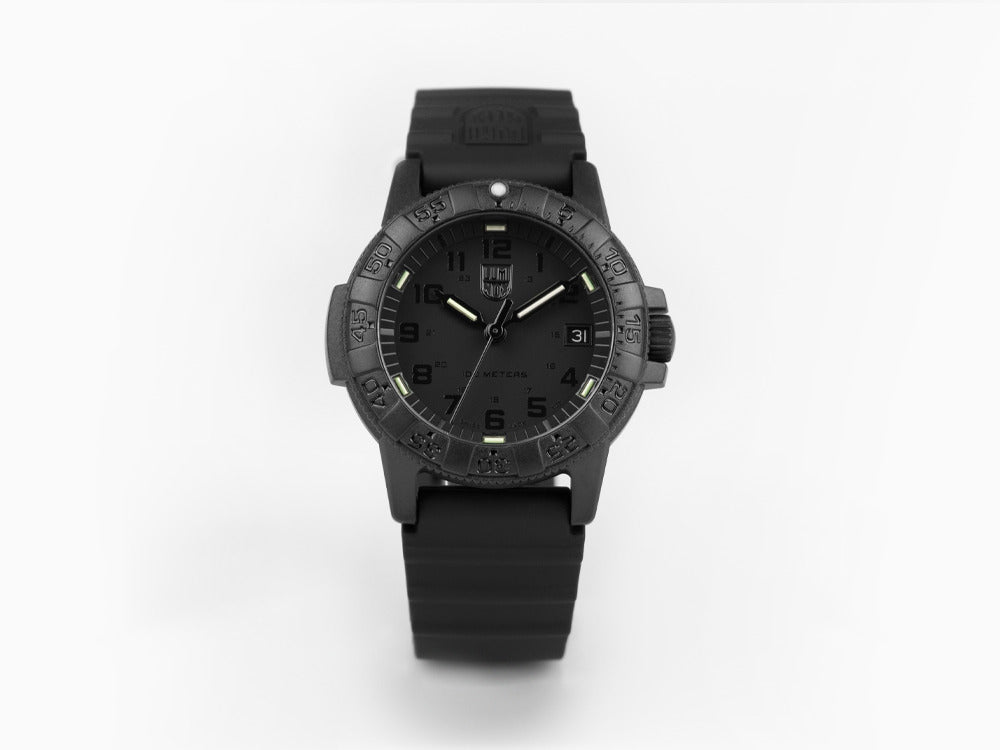 Reloj de Cuarzo Luminox Leatherback Sea Turtle, Negro, Carbono, 39mm, Día