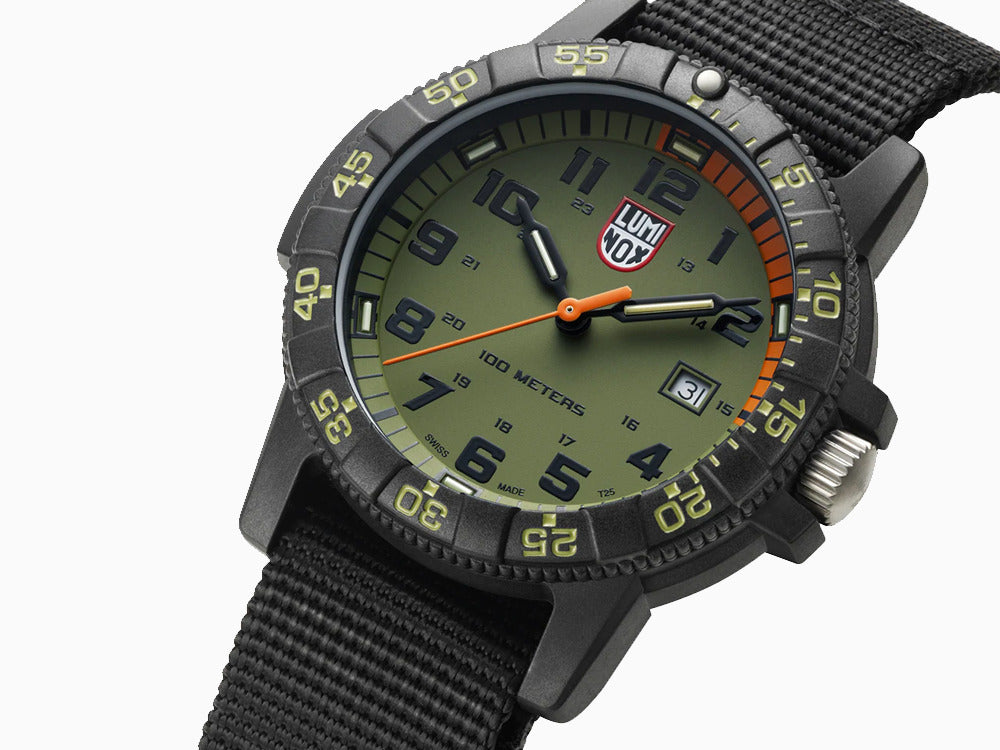 Reloj de Cuarzo Luminox Sea Turtle Giant, Verde, Carbono, 44 mm, 10 atm, Día