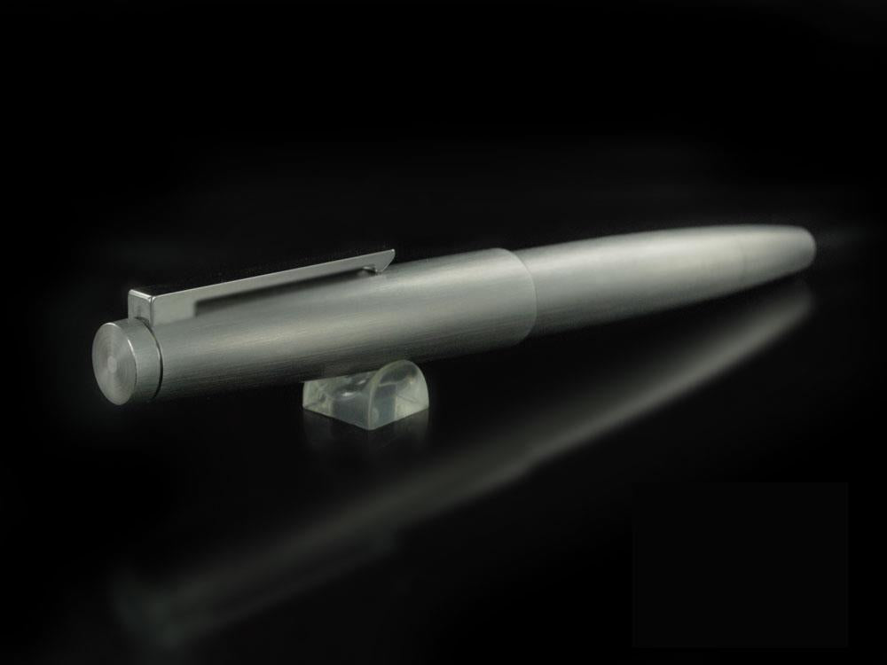 Pluma Estilográfica Lamy 2000, Adornos en platino, Mate, 1224127