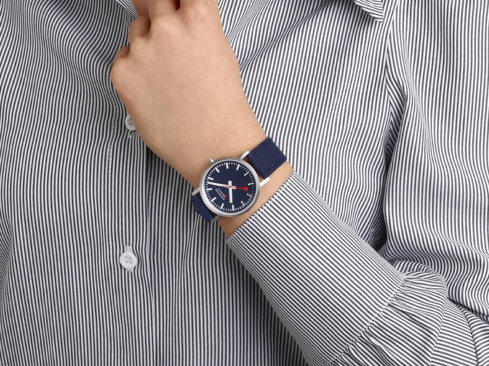 Reloj de Cuarzo Mondaine SBB Classic, Azul, 36 mm, Textil, A660.30314.40SBD