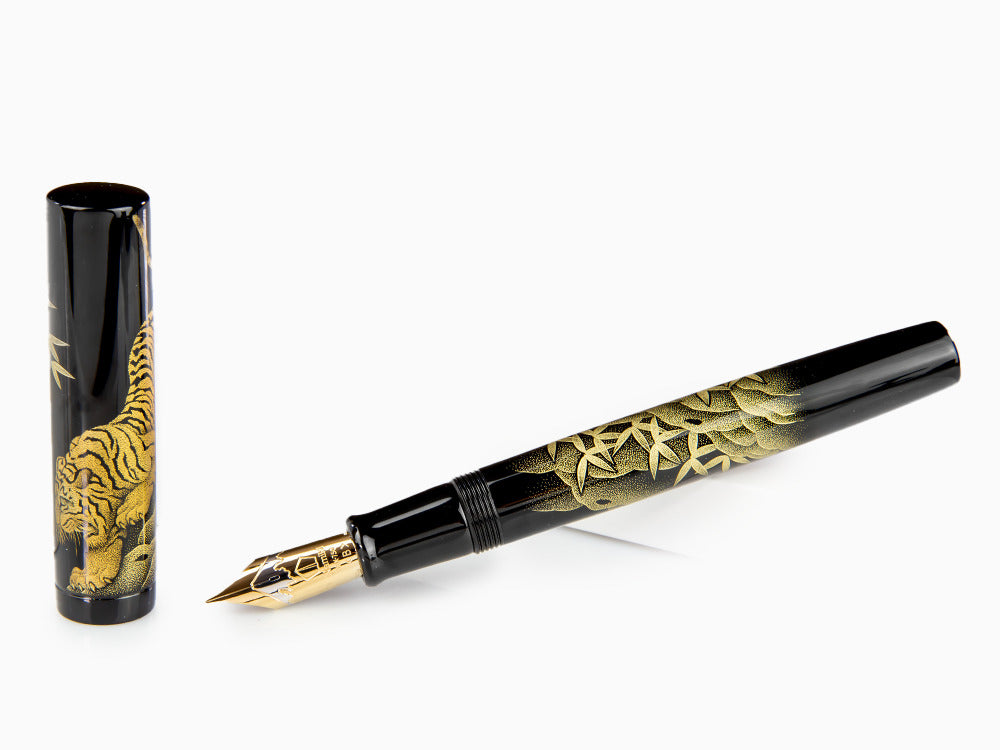Pluma Estilográfica Namiki Chinkin Tiger, Laca Urushi, Adornos en oro