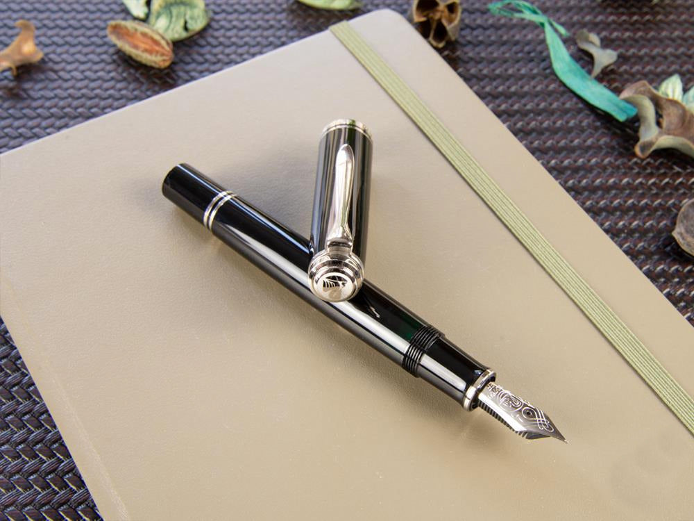 Estilográfica Pelikan Souverän M805 en negro, 925446