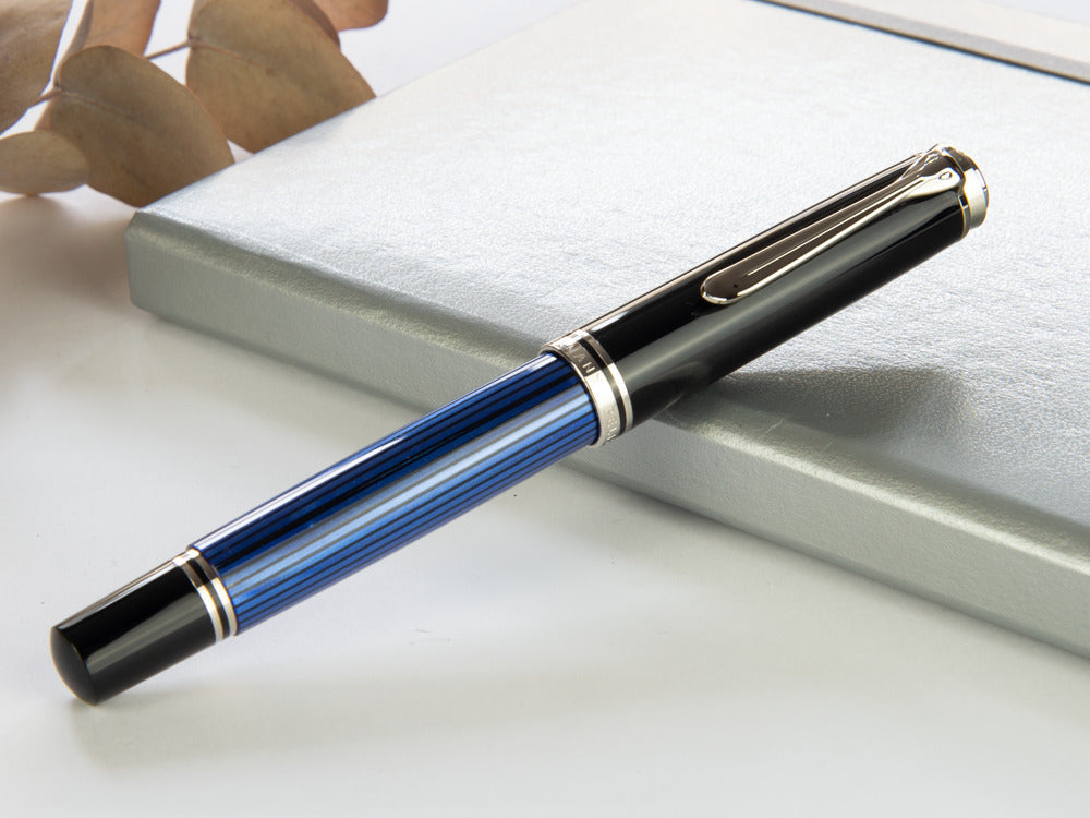 Pluma Estilográfica Pelikan Souverän M 805 - Negro/Azul, 933630