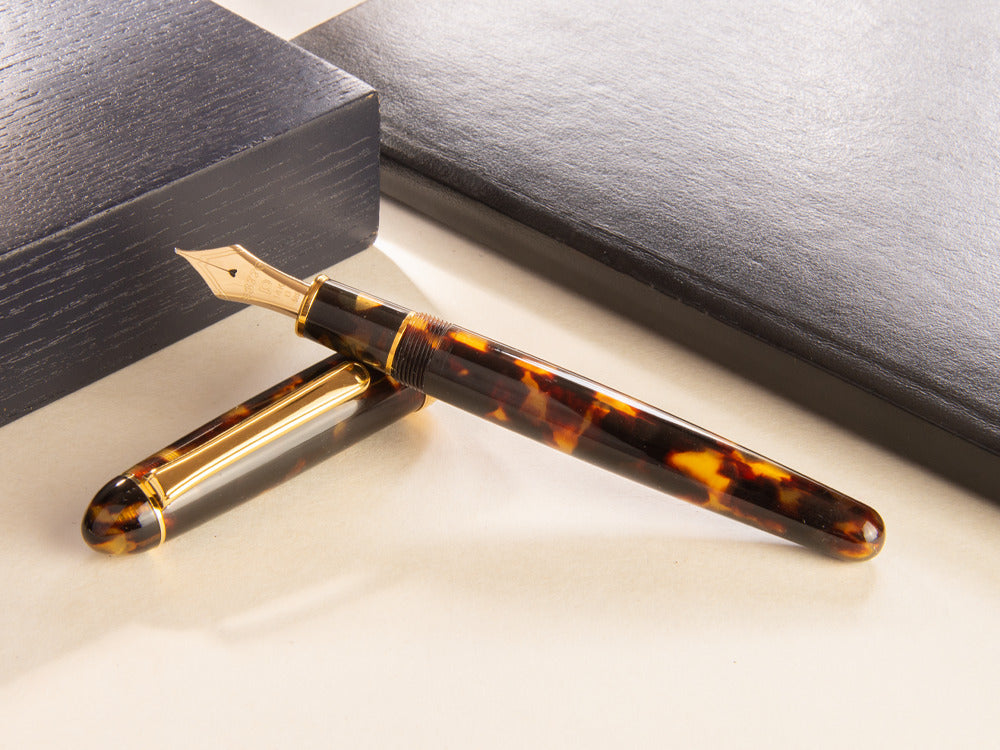 Pluma Estilográfica Platinum Celluloid Tortoise y Oro - PTB-30000S-62