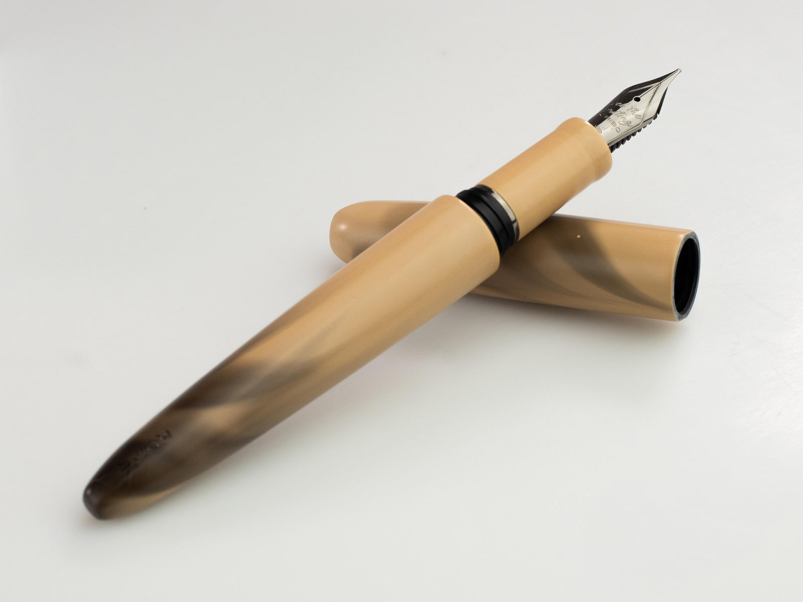 Pluma Estilográfica Scribo Piuma Hane Murakumo 18K, PIUFP28RT1803