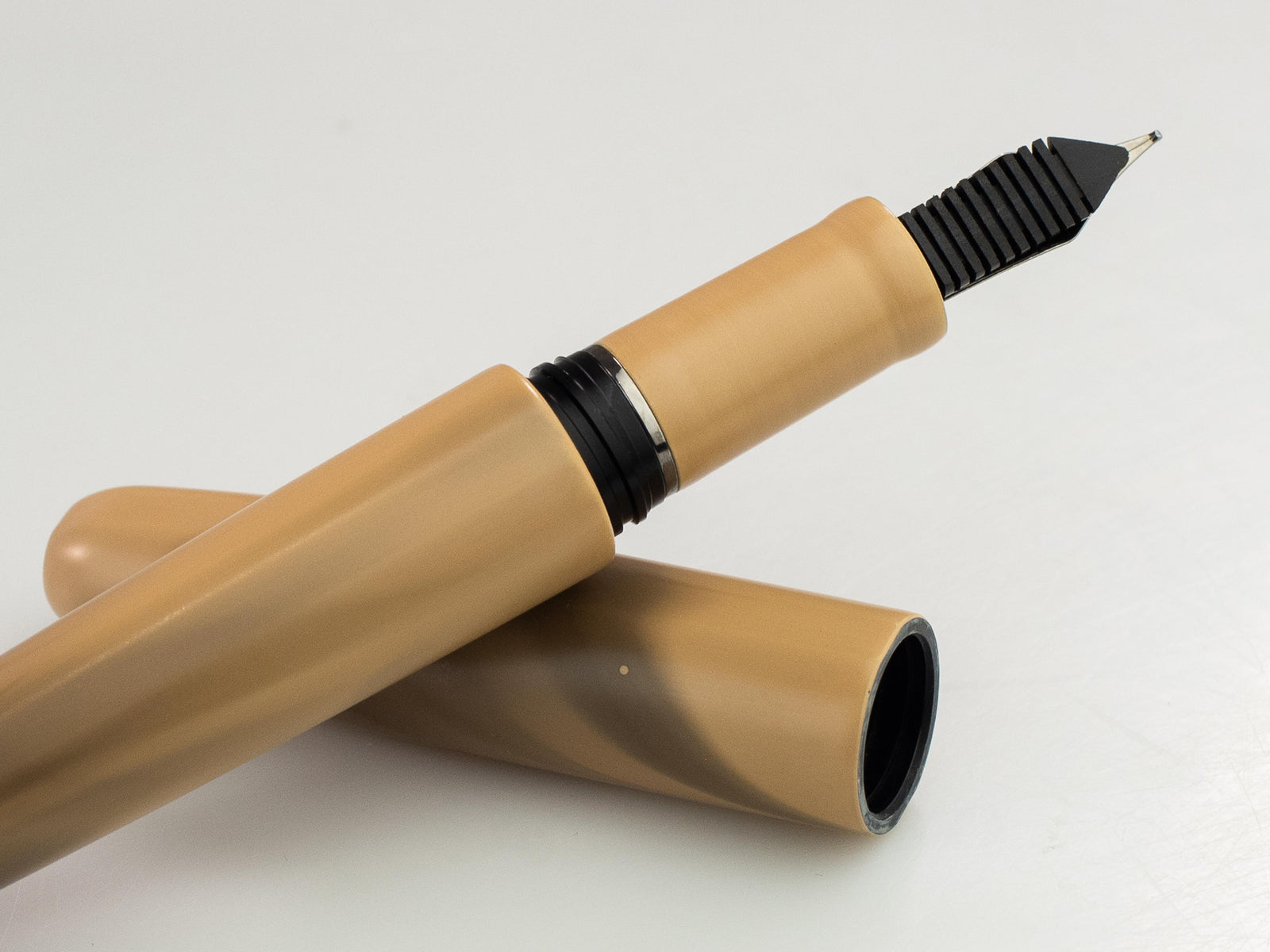 Pluma Estilográfica Scribo Piuma Hane Murakumo 18K, PIUFP28RT1803