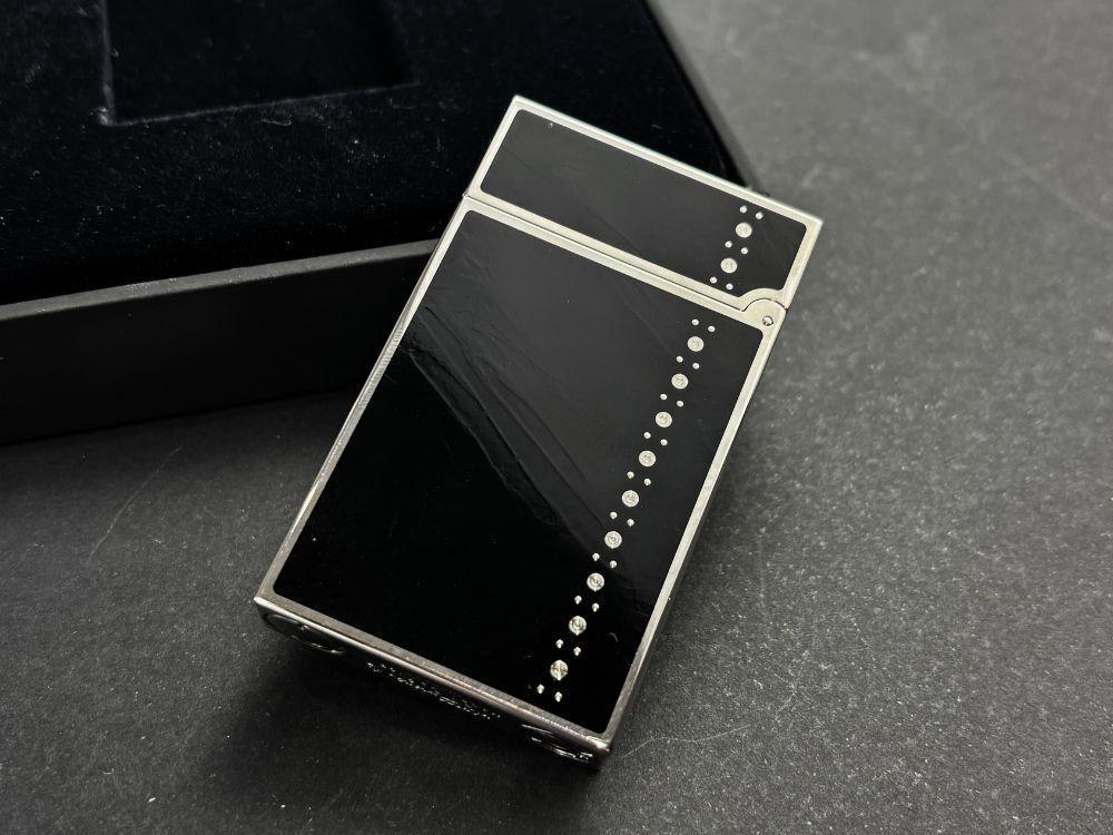 Encendedor S.T. Dupont Ligne 2 Derby, Laca, Adornos en paladio, Negro, 016434