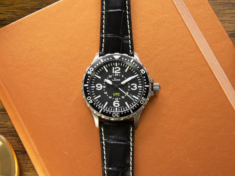 Reloj Automático Sinn 857 UTC, ETA 2893-2, 43mm, GMT, Piel, 857.010 LB6