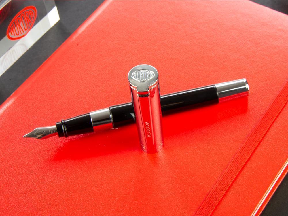 Pluma Estilográfica Aurora TU, Resina, Adornos Cromados, Negro, T11CN
