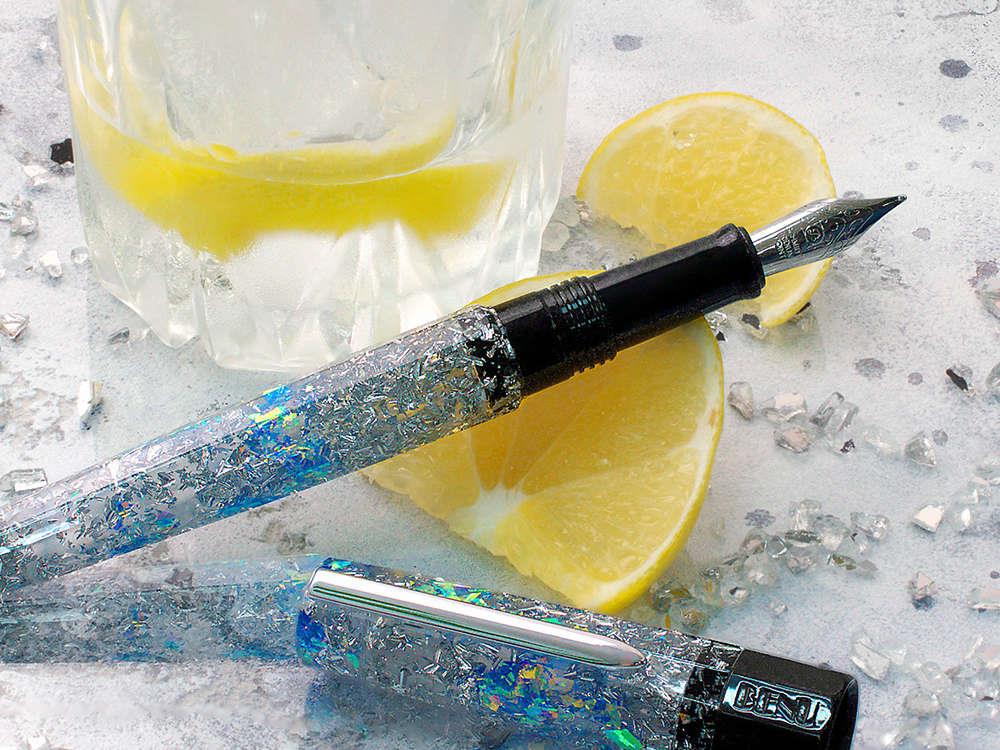 Pluma Estilográfica Benu Euphoria Vodka On The Rocks, Plata, 05.2.10.5.0