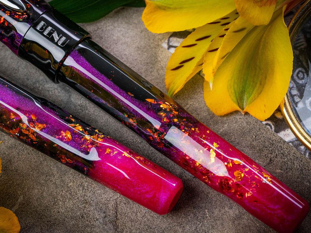 Pluma Estilográfica Benu Talisman Lily of the Incas, Rosa, 19.2.23.5.0