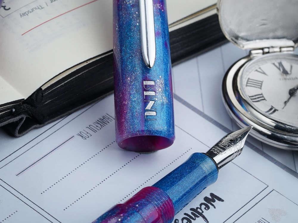 Pluma Estilográfica Benu DailyMate ⁠Joyful Saturday, Azul, 23.2.06.5.0