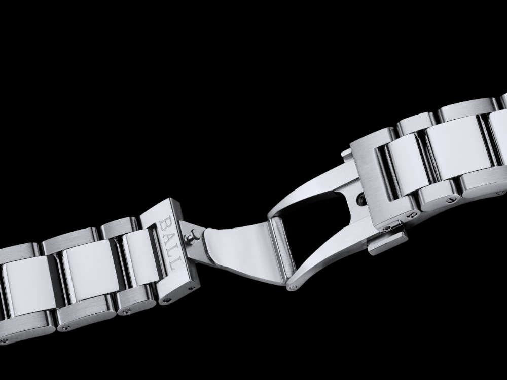 Reloj Automático Ball Engineer III Outlier GMT, Negro, 40 mm, DG9002B-S2C-BK