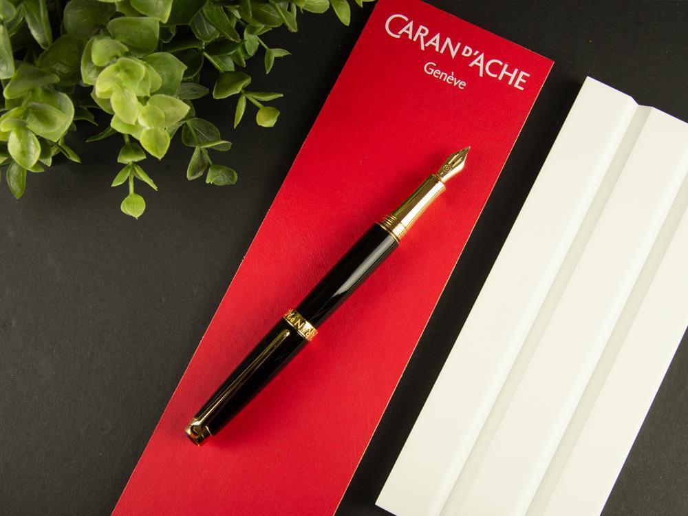 Pluma Estilográfica Caran d´Ache Léman Ebony Black, Laca, 4799.282