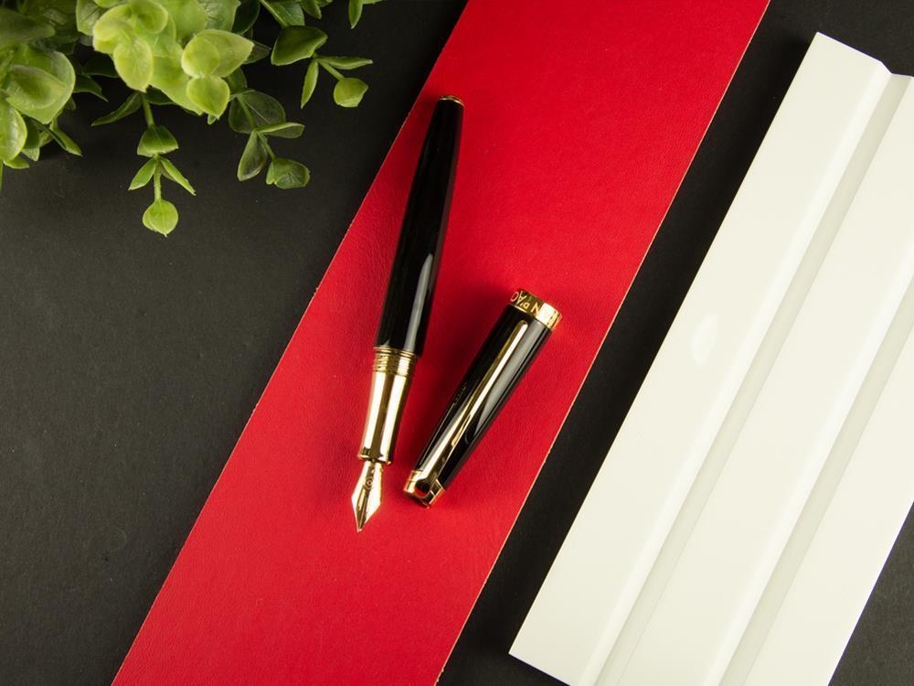 Pluma Estilográfica Caran d´Ache Léman Ebony Black, Laca, 4799.282