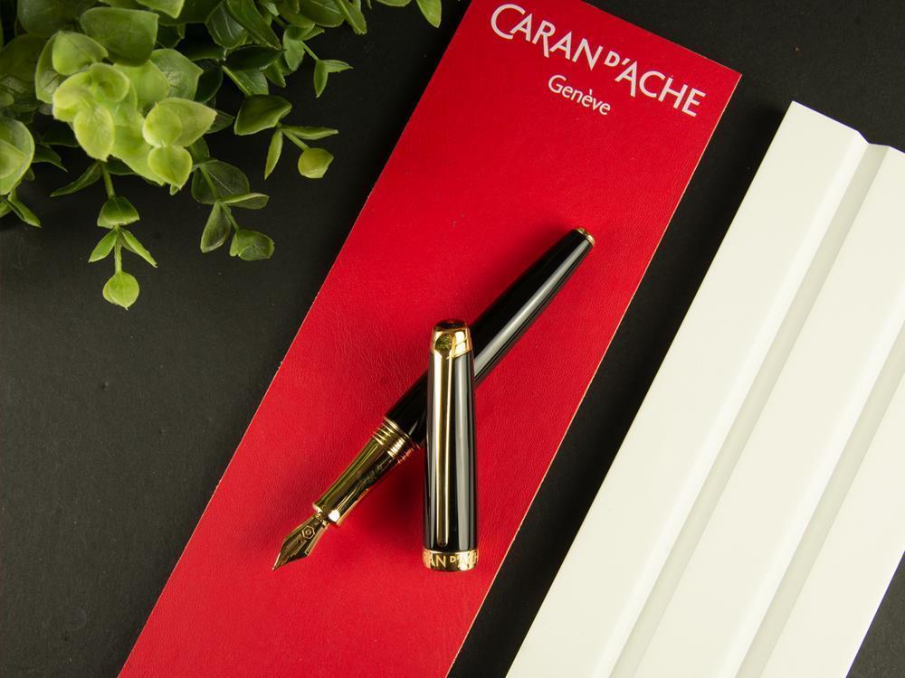 Pluma Estilográfica Caran d´Ache Léman Ebony Black, Laca, 4799.282