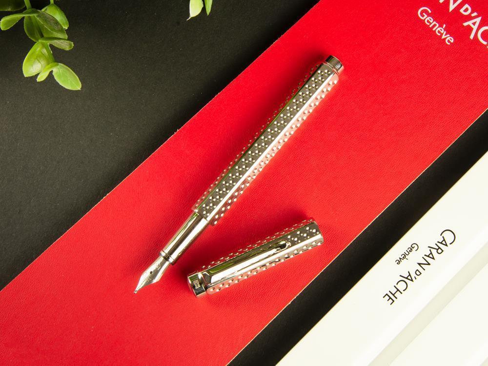 Pluma Estilográfica Caran d´Ache Ecridor Golf, Paladio, Plata, 958.516
