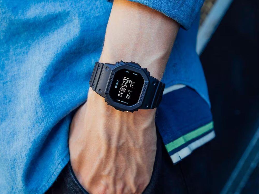 Reloj de Cuarzo G-SHOCK Casio The Origin, Resina, Negro, DW-5600UBB-1ER