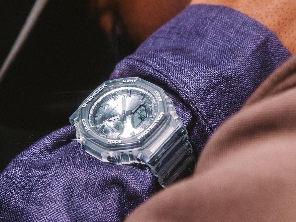 Reloj de Cuarzo G-SHOCK Casio Classic Bright Metallic, Plata, GA-2100BM-7A8ER