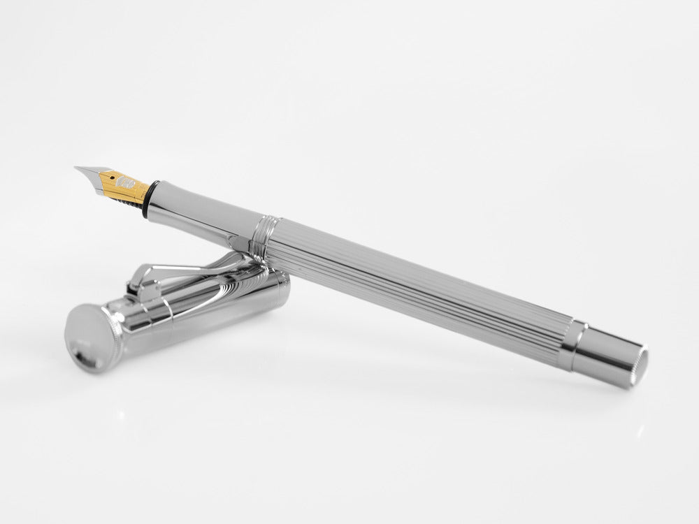 Estilográfica Graf von Faber-Castell Classic, Adornos platino