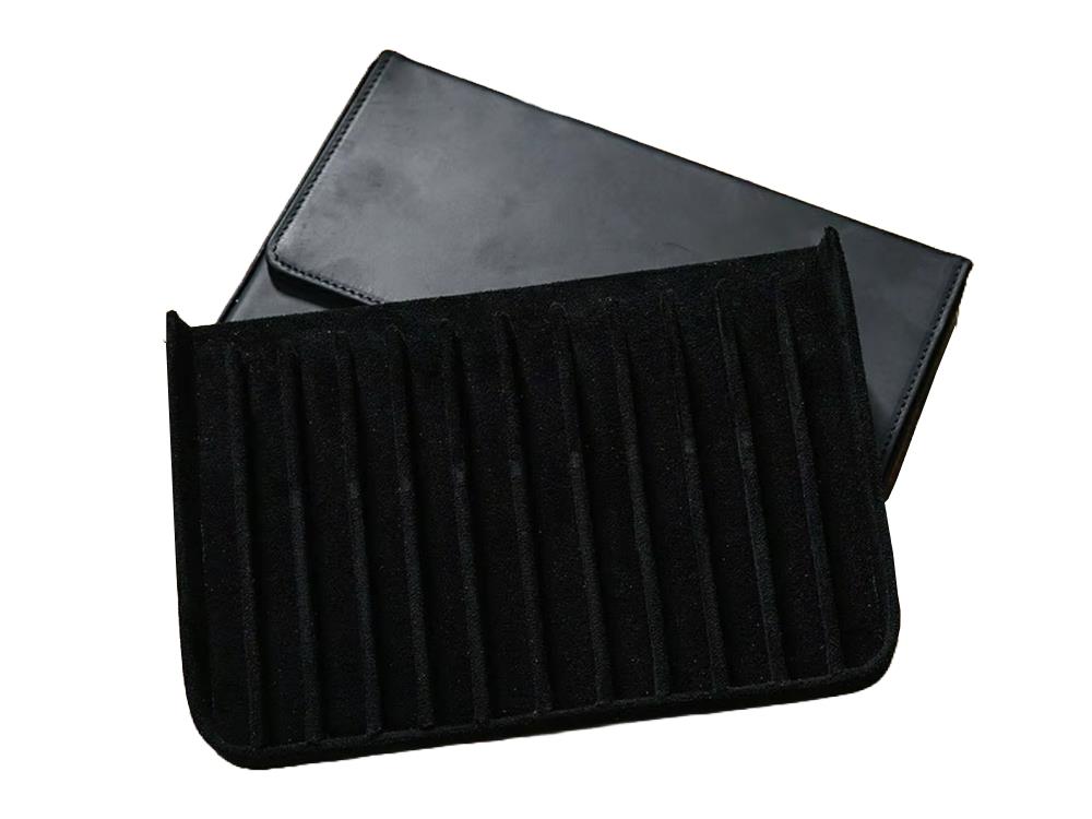 Estuche Iguana Negro,12 Piezas de Escritura