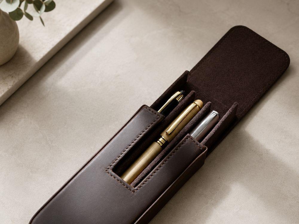 Estuche Iguana Marrón para 3 piezas de escritura PEN-CASE-BROWN-3