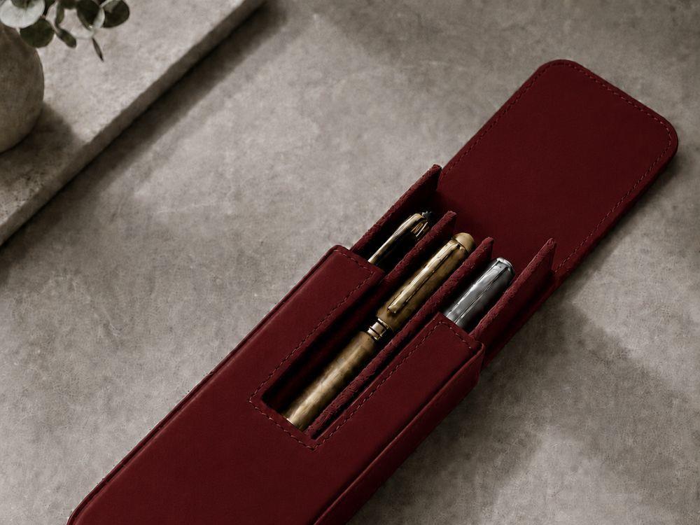 Estuche Iguana Rojo para 3 piezas de escritura, PEN-CASE-RED-3