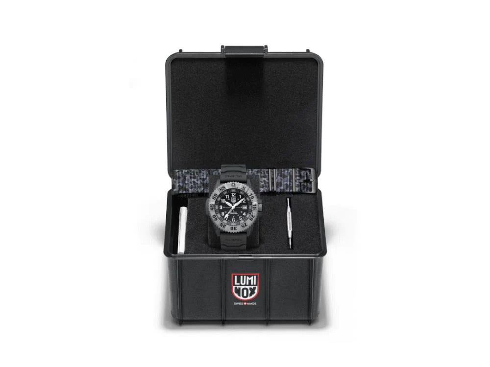 Reloj de Cuarzo Luminox Land Mil-Spec, Negro, 46 mm, 30 atm, XL.3351.SET