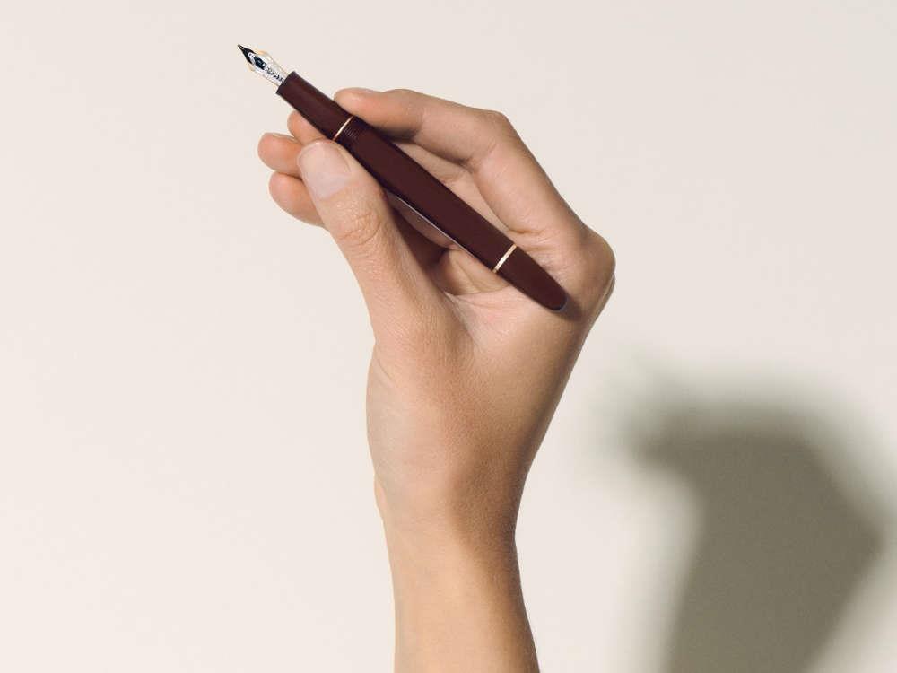 Pluma Estilográfica Montblanc Meisterstück Burdundy Red Classique 133014