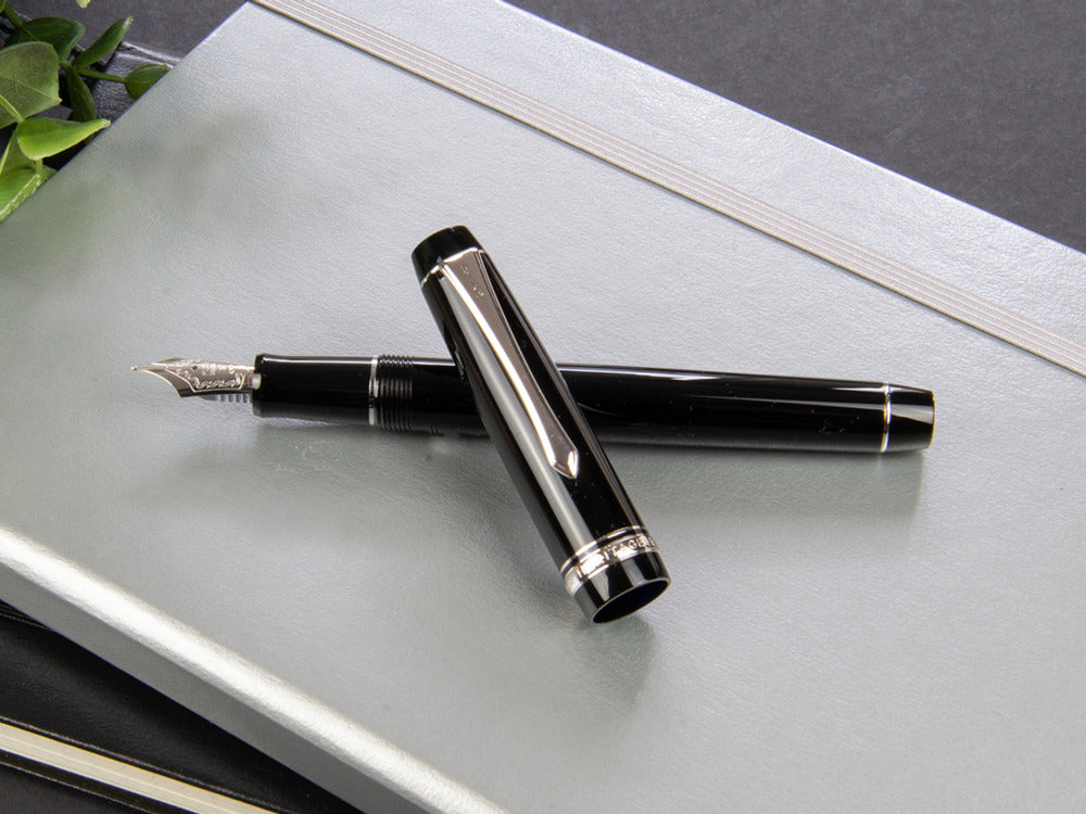 Pluma Estilográfica Pilot Custom Heritage 91, Resina, Negro, NH91N