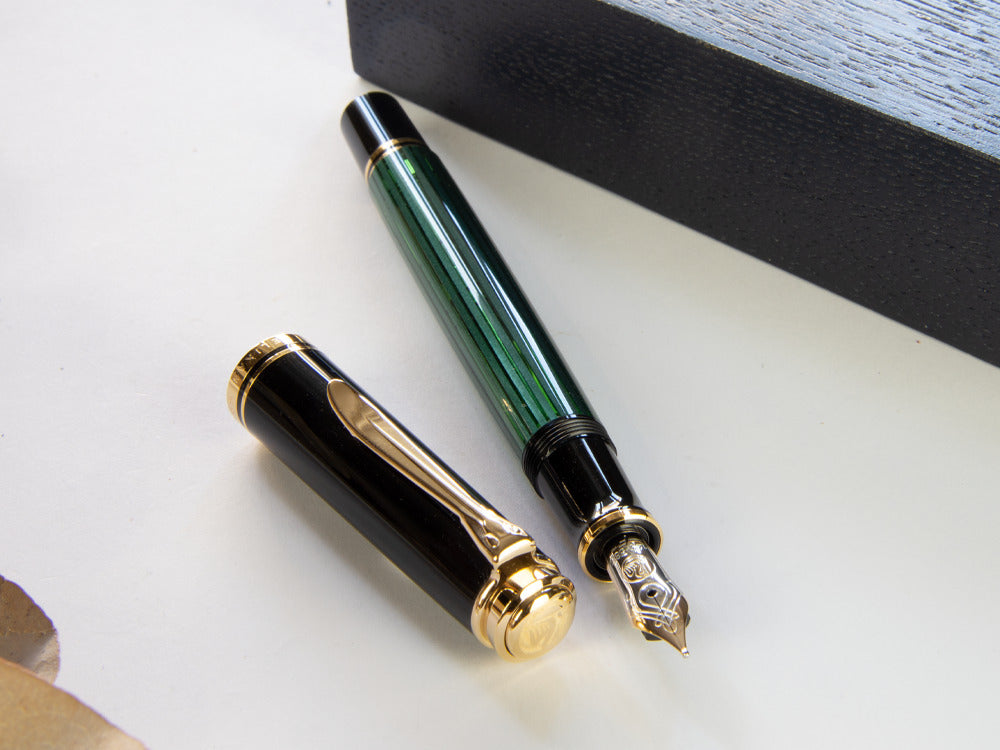 Pluma Estilográfica Pelikan Souverän M400- Negro/Verde, 994863