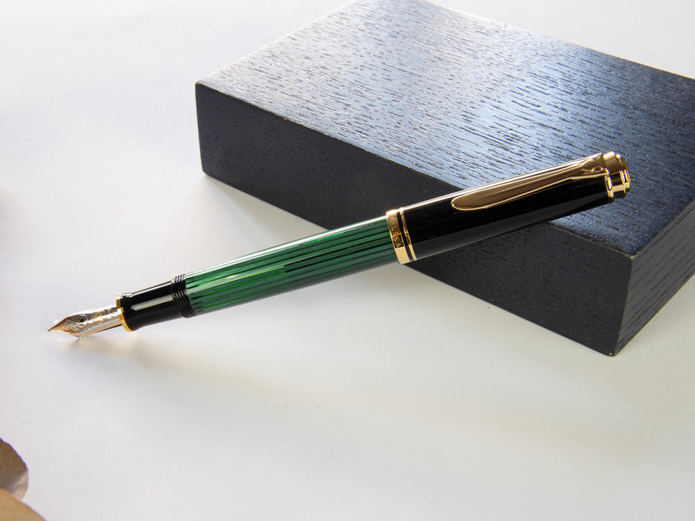 Pluma Estilográfica Pelikan Souverän M400- Negro/Verde, 994863