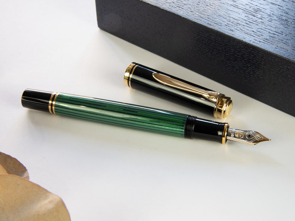 Pluma Estilográfica Pelikan Souverän M400- Negro/Verde, 994863