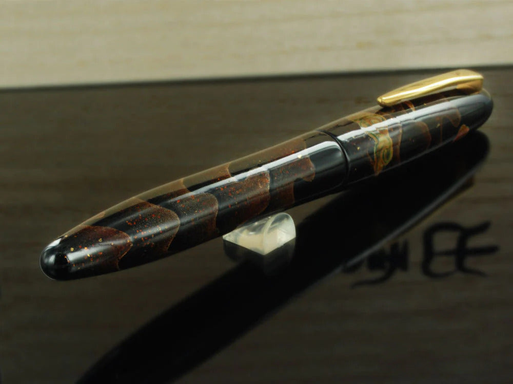 Pluma Estilográfica Platinum Izumo Togi Yakumo, Maki-e