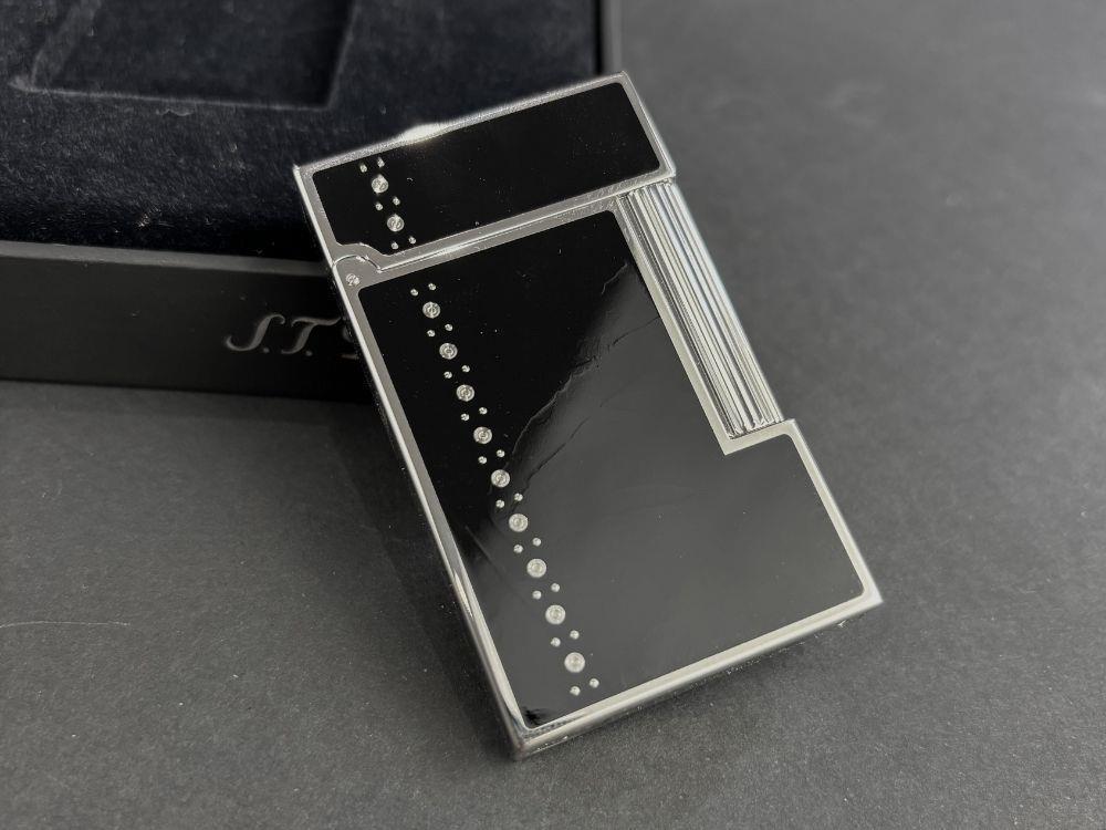 Encendedor S.T. Dupont Ligne 2 Derby, Laca, Adornos en paladio, Negro, 016434
