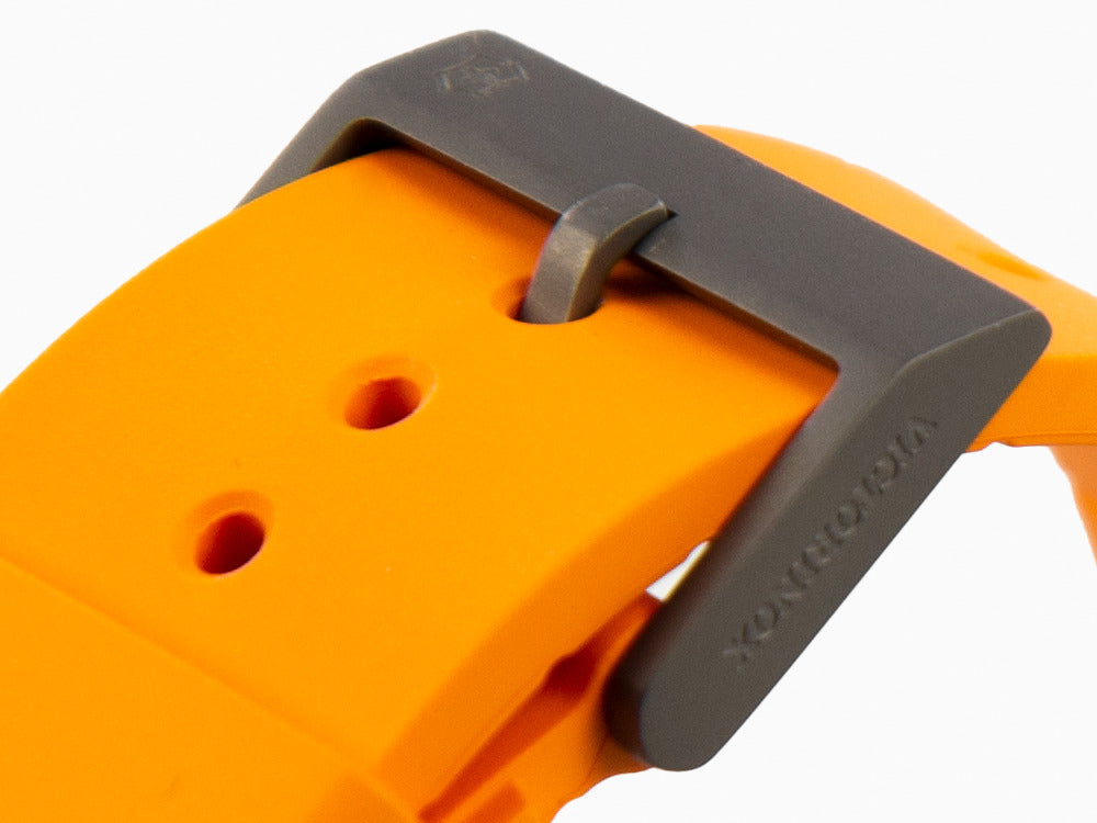 Reloj Automático Victorinox Dive Pro, Titanio, Negro, 43 mm, 30 atm, V241996