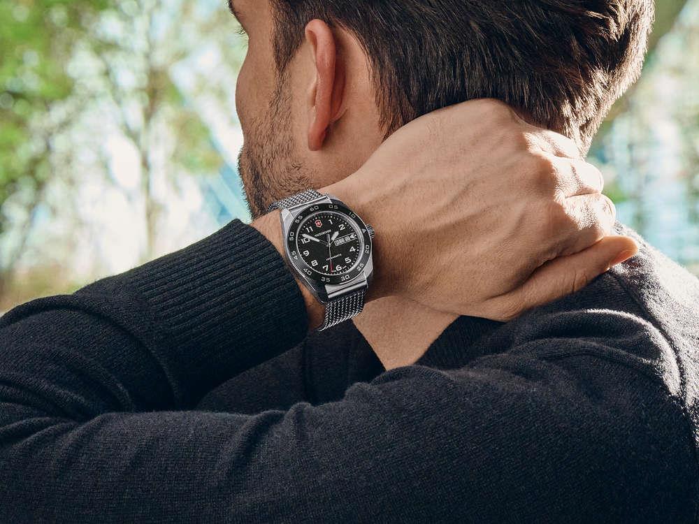 Reloj de Cuarzo Victorinox Swiss Army, Acero Inoxidable, Negro, 42 mm, V242043