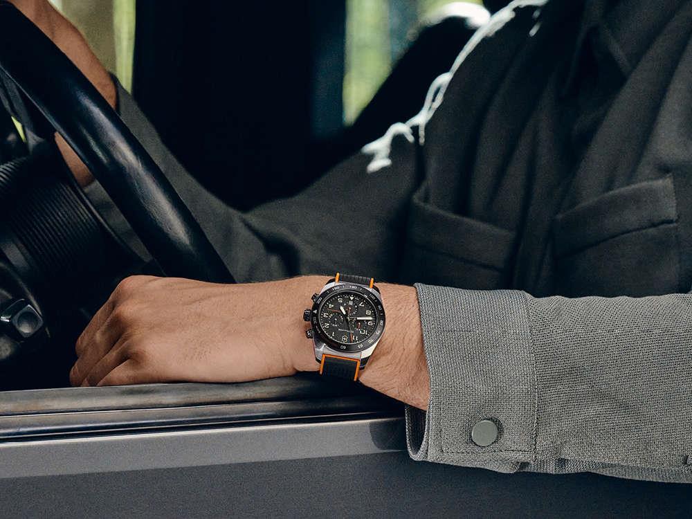 Reloj de Cuarzo Victorinox Swiss Army, Negro, 42 mm, Cronógrafo, V242050