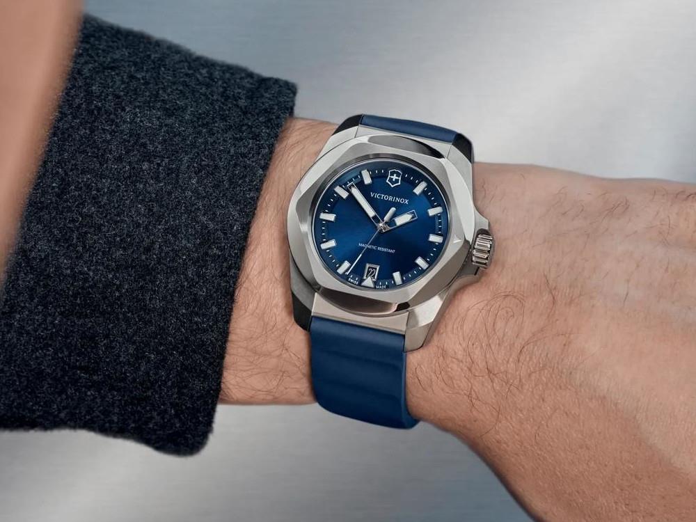 Reloj de Cuarzo Victorinox I.N.O.X., Azul, 41 mm, V242084