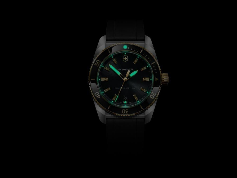 Reloj de Cuarzo Victorinox Maverick SS/IPG, Negro, V242099