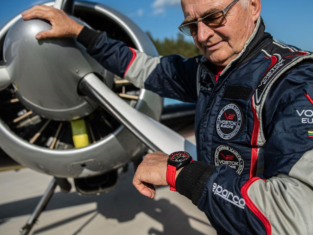 Reloj de Cuarzo Vostok Europe Jurgis Kairys Unlimited Aerobatics, 6S21-326C794