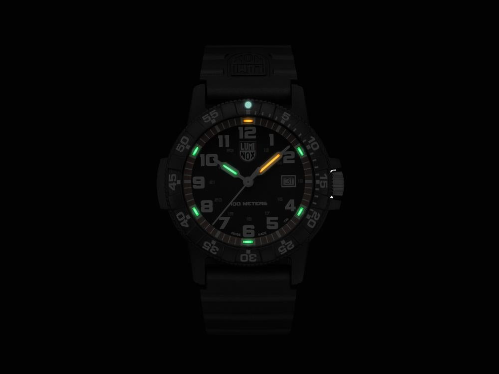 Reloj de Cuarzo Luminox Sea Turtle, Naranja, CARBONOX™, 44 mm, XS.0329.1