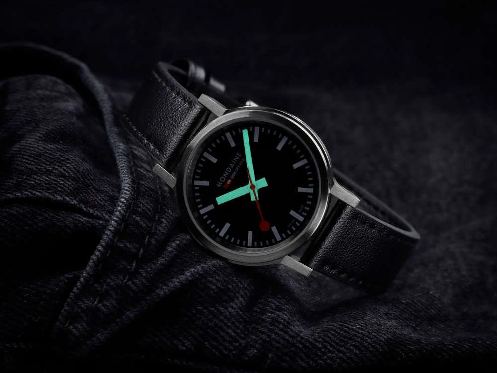 Reloj de Cuarzo Mondaine SBB Stop2go, Negro, 34 mm, 3 atm, MST.34020.LBV.SET
